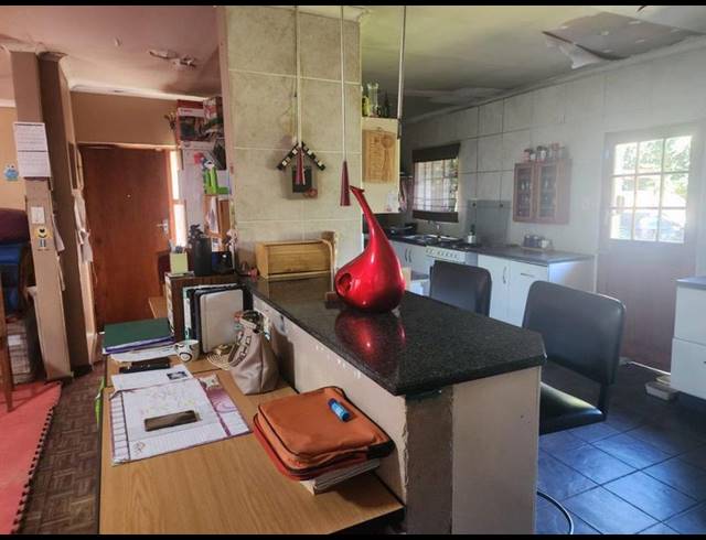 3 BEDROOM HOUSE FOR SALE IN ROODIA